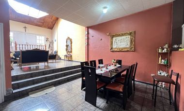 Casa en venta en Azogues, sector Santa Barbara