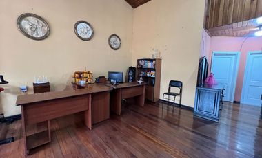 Casa en venta en Azogues, sector Santa Barbara