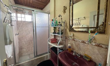 Casa en venta en Azogues, sector Santa Barbara