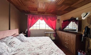 Casa en venta en Azogues, sector Santa Barbara