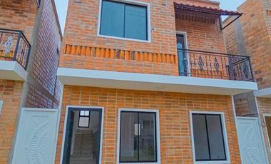 CASA EN RENTA URBANIZACIÓN CIUDAD YASUNÍ