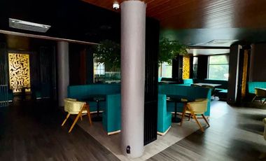 Disewakan gedung usaha komersial di senopati jakarta selatan sisa 1 lantai