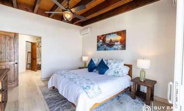 Casa Frente al Mar con Alberca, Jacuzzi y Acceso Directo a la Playa en Rosarito