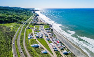 Casa Frente al Mar con Alberca, Jacuzzi y Acceso Directo a la Playa en Rosarito