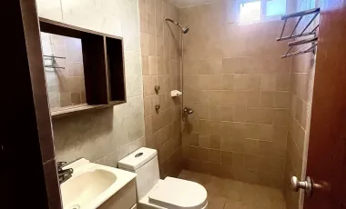 Invierte en confort y estilo: Casa lista para habitar