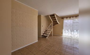 Se arrienda amplia y hermosa casa 3D 2B en La Cruz