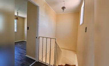 Se arrienda amplia y hermosa casa 3D 2B en La Cruz