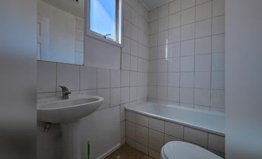 Se arrienda amplia y hermosa casa 3D 2B en La Cruz