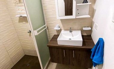 MILINA-SALINAS: DE ESTRENO CASA CON PATIO CERCA DEL MAR