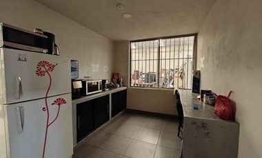 BODEGA CON OFICINAS EN RENTA EN MORELIA, COL. ISAAC ARRIAGA