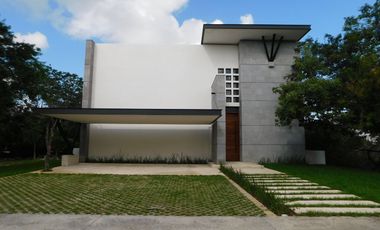 Casa en renta sin amueblar en country club, Cancun Q. Roo