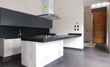 Casa en renta sin amueblar en country club, Cancun Q. Roo