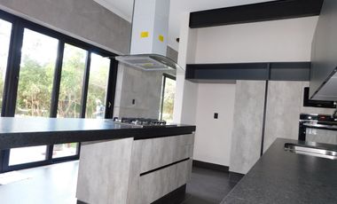 Casa en renta sin amueblar en country club, Cancun Q. Roo