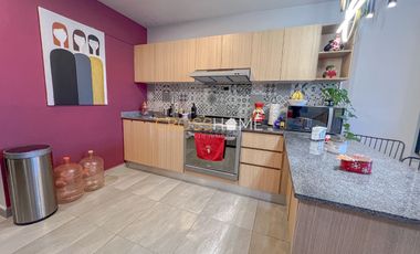 Departamento en venta en segundo nivel con terraza