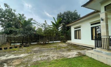 Dijual Murah Rumah Villa dan Kebun di Pedesaan Bojong Purwakarta