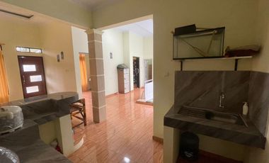 Dijual Murah Rumah Villa dan Kebun di Pedesaan Bojong Purwakarta