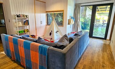 Casa de Lujo de 353m2 en Parcela a orilla del Lago Ranco, Sector Ensenada de Illahuape, Lago Ranco