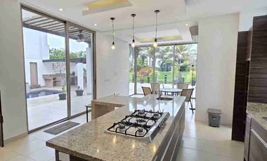 Casa de venta o alquiler con Vista al lago en Isla Mocolí Etapa Arrecife