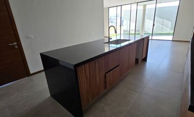 CASA EN VENTA PARQUE METROPOLITANO