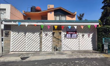 Hermosa Casa en Fuentes de Satélite, 180 m² Terreno 160 Construcción 3 Recamaras 2 Estacionamientos