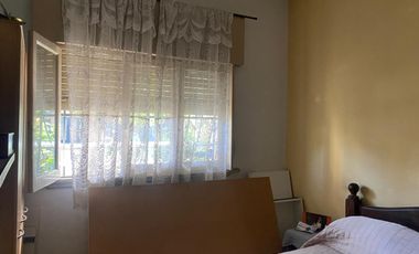 VENTA CASA DOS AMBIENTES . MAS DPTO AL FONDO