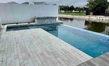 Casa al lago de Alquiler en Aires de Batán