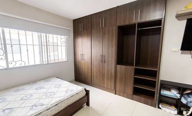 CASA CON PISCINA EN VENTA EN URB CELESSIA -MACHALA