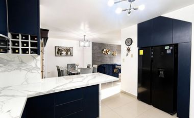 CASA CON PISCINA EN VENTA EN URB CELESSIA -MACHALA