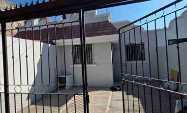 REBTA DE CASA EN JARDINES DEL VALLE CERCA DE LOS TACOS DEL RICA