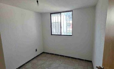 REBTA DE CASA EN JARDINES DEL VALLE CERCA DE LOS TACOS DEL RICA