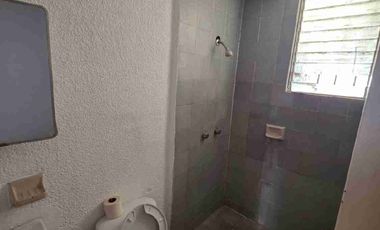 REBTA DE CASA EN JARDINES DEL VALLE CERCA DE LOS TACOS DEL RICA