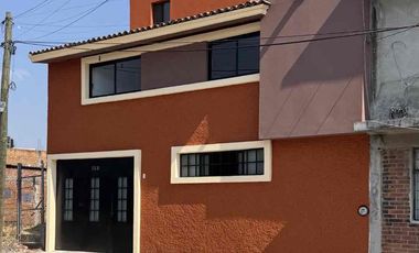 VENTA DE CASA CON MINIDEPARTAMENTO Y ROOF GARDEN