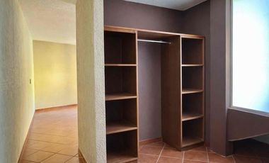 VENTA DE CASA CON MINIDEPARTAMENTO Y ROOF GARDEN