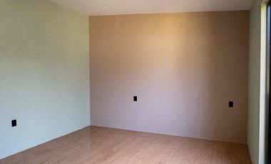 VENTA DE CASA CON MINIDEPARTAMENTO Y ROOF GARDEN