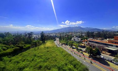 Hermosa Suite/Studio de Venta en Cumbayá!  Terraza!!