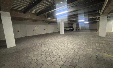 Hermosa Suite/Studio de Venta en Cumbayá!  Terraza!!