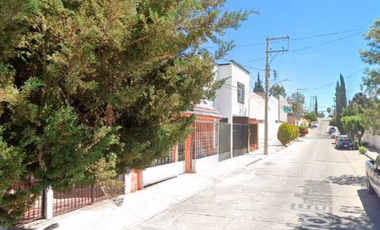 VENTA DE CASA EN COLONIA COLINIAS DEL PONIENTE AGUASCALIENTES