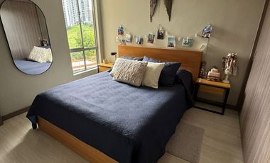 Venta de apartamento en Envigado entre Camino Verde y la Loma de Las Brujas
