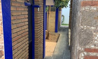 RENTA CASA AMPLIA EN 2 NIVELES, 5 RECAMARAS JARDIN, ALBERCA, LA CARCAÑA CERCA DEL C.C. EXPLANADA, SAN PEDRO CHOLULA
