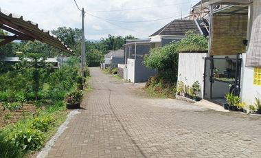 Tanah Kavling dan Rumah Vila Perbatasan Kota Batu View Gunung Free SHM