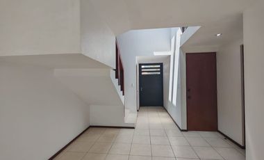 Preciosa casa de 3 recámaras en Rinconada Santa Fe cerca de Universidad Anahuac