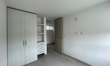 Apartamento de 70 mt2  OCTAVO PISO Conjunto Residencial Hacienda la Quinta 2