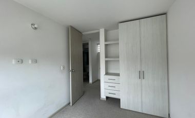 Apartamento de 70 mt2  OCTAVO PISO Conjunto Residencial Hacienda la Quinta 2