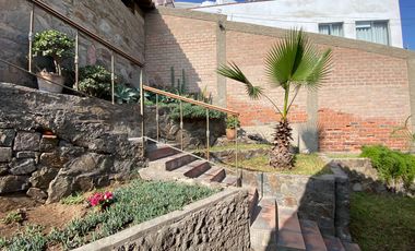 BONITA CASA, ESTILO RUSTICO CON MARAVILLOSA VISTA EN CASUARINAS SUR