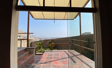 BONITA CASA, ESTILO RUSTICO CON MARAVILLOSA VISTA EN CASUARINAS SUR