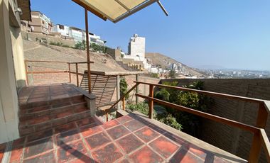 BONITA CASA, ESTILO RUSTICO CON MARAVILLOSA VISTA EN CASUARINAS SUR