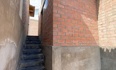 BONITA CASA, ESTILO RUSTICO CON MARAVILLOSA VISTA EN CASUARINAS SUR