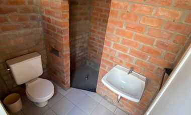 BONITA CASA, ESTILO RUSTICO CON MARAVILLOSA VISTA EN CASUARINAS SUR