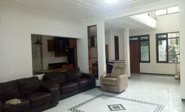 Disewakan Rumah Pondok Chandra, Cluster Durian