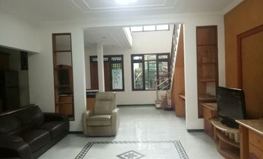 Disewakan Rumah Pondok Chandra, Cluster Durian